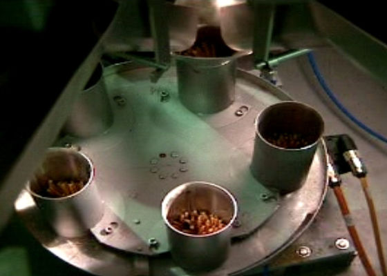 Peseur de Multihead de machine de pesage de Multihead pour des produits de bâton de bretzel et de forme de bâton