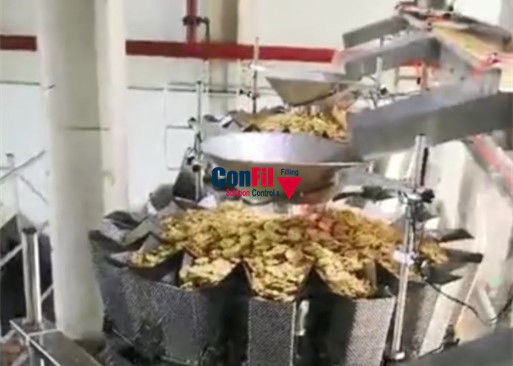 Machine à emballer de pesage automatique de 10 têtes pour la chaîne d'emballage de la boulangerie VFFS de crêpes